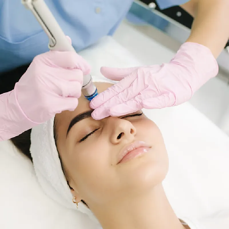 Hydrafacial in München bei Dermatologie im Schlosspalais
