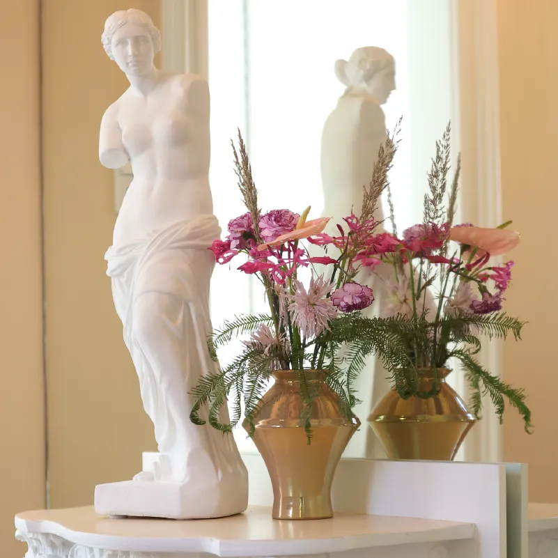 Stilvolle Praxisdetails Dermatologie im Schlosspalais München