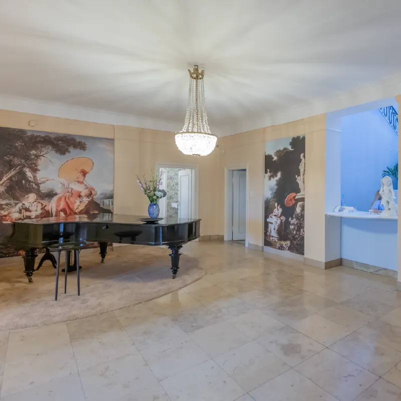 Wartebereich Dermatologie im Schlosspalais München