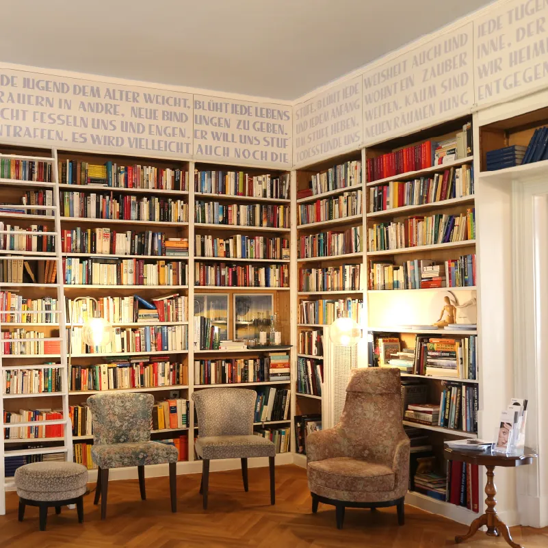 Bibliothek der Dermatologie im Schlosspalais München